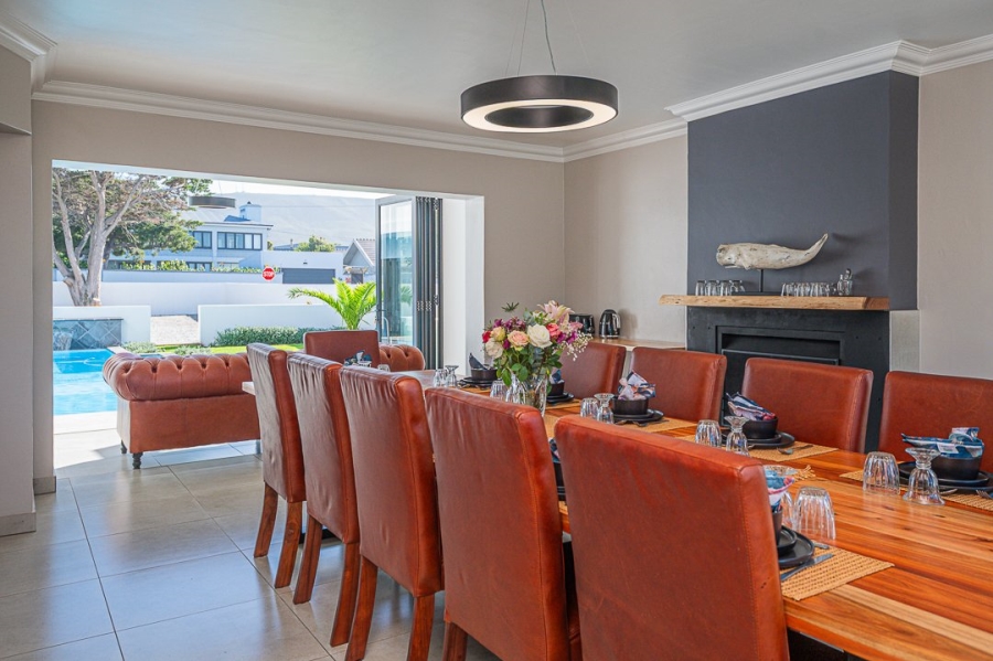 9 Bedroom Property for Sale in Westcliff Western Cape